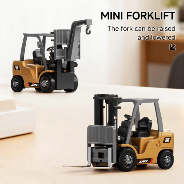 rc-forklift-crane-mode-switching-trailer-setup RC Forklift Switching Between Fork And Crane Mode With Alloy Trailer
